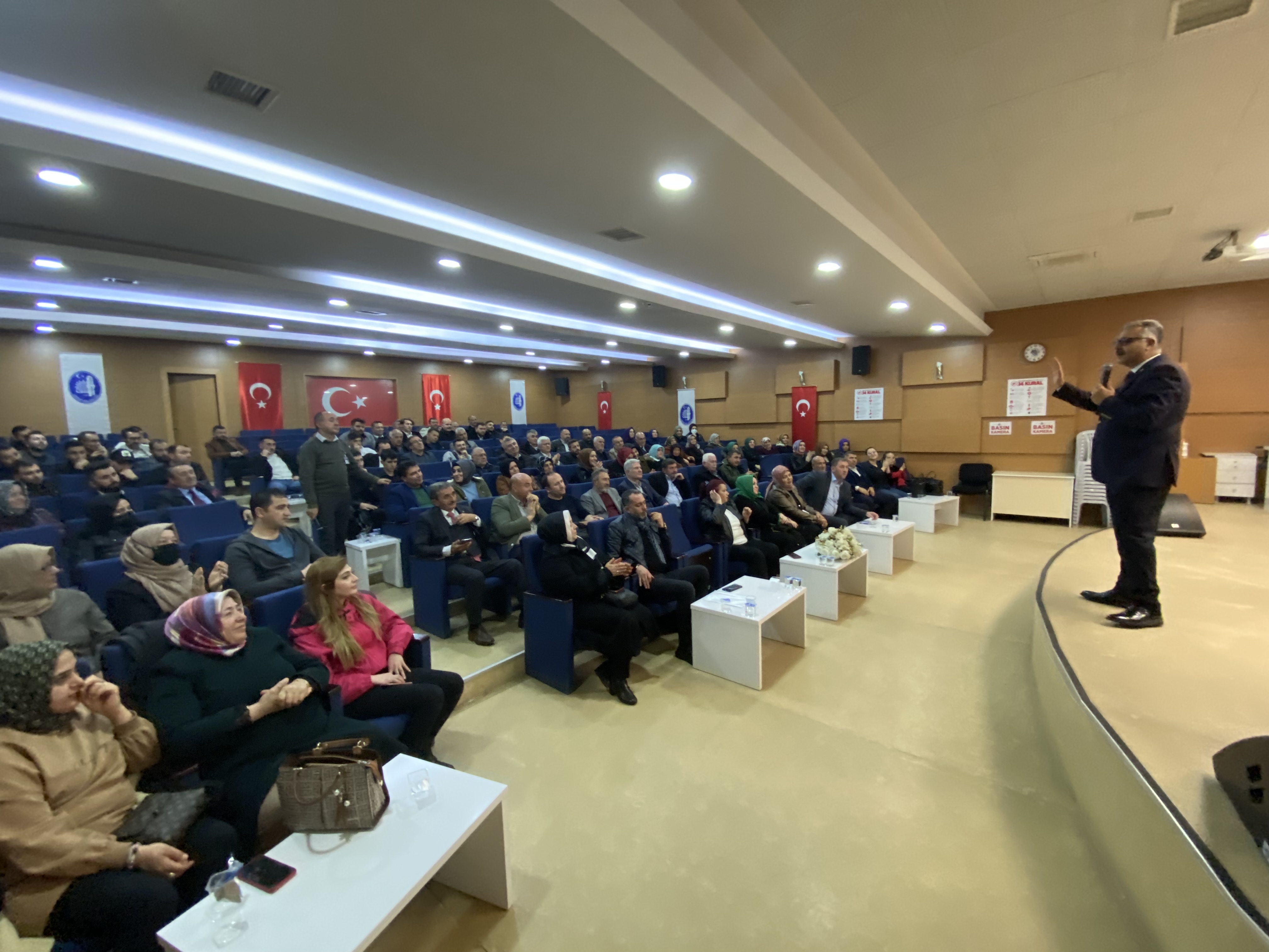 AK KADROLAR, Ä°LK GÃœNKÃœ AÅžKLA  TÃœRKÄ°YE YÃœZYILI YOLUNDA HAZIR